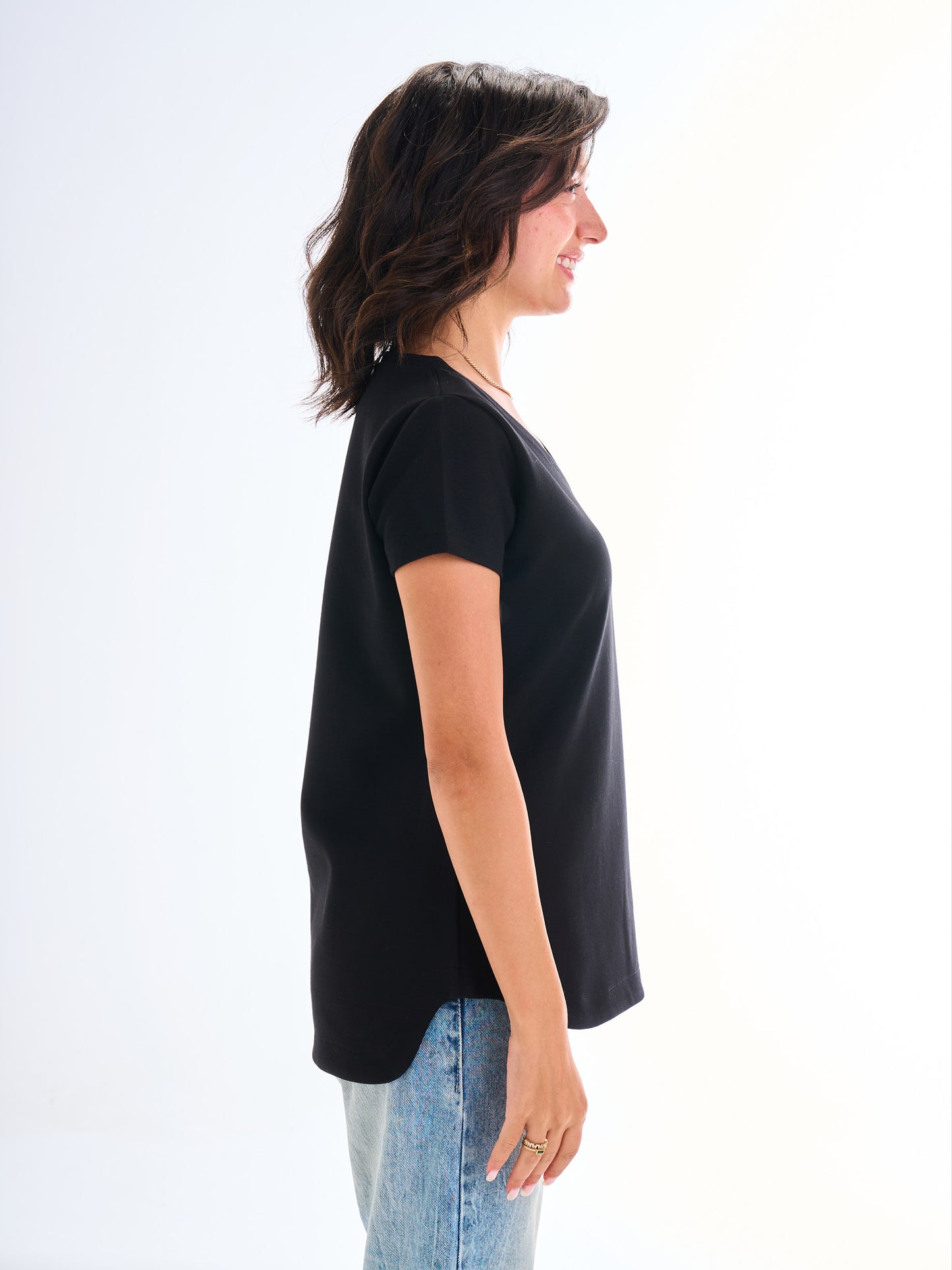 Regular V Tee - Black