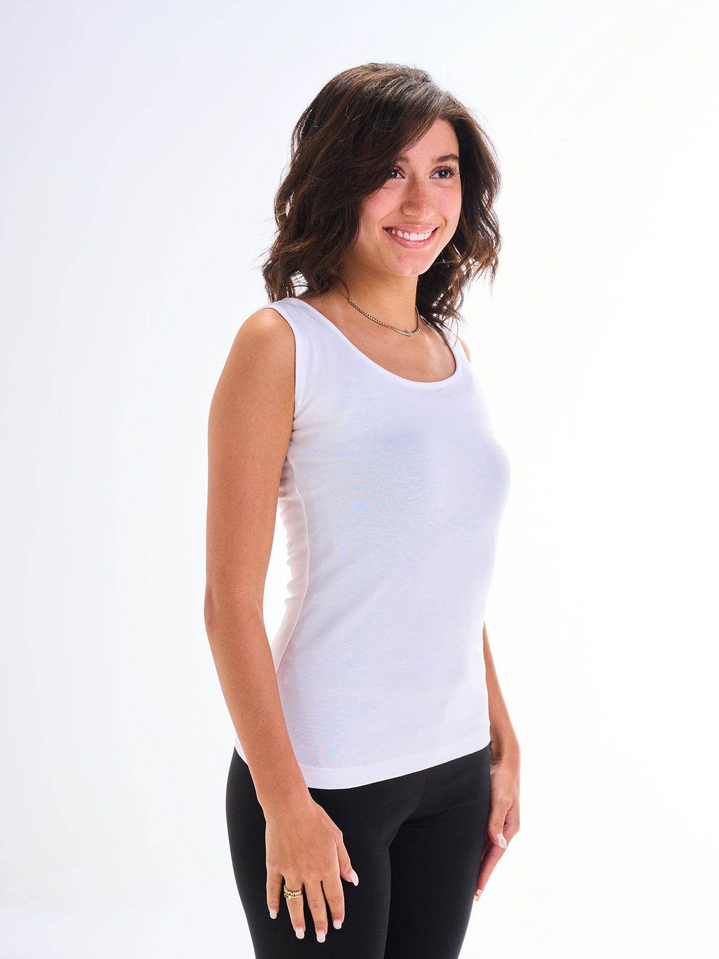 Sleeveless Round Neck - White