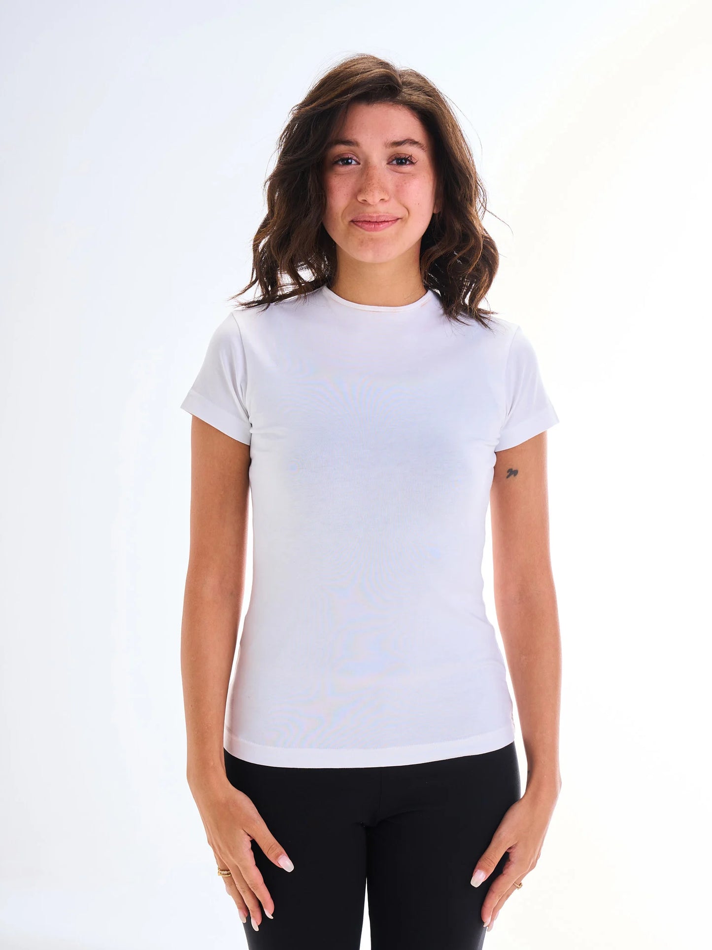 Narrow Neck Short Sleeve - White