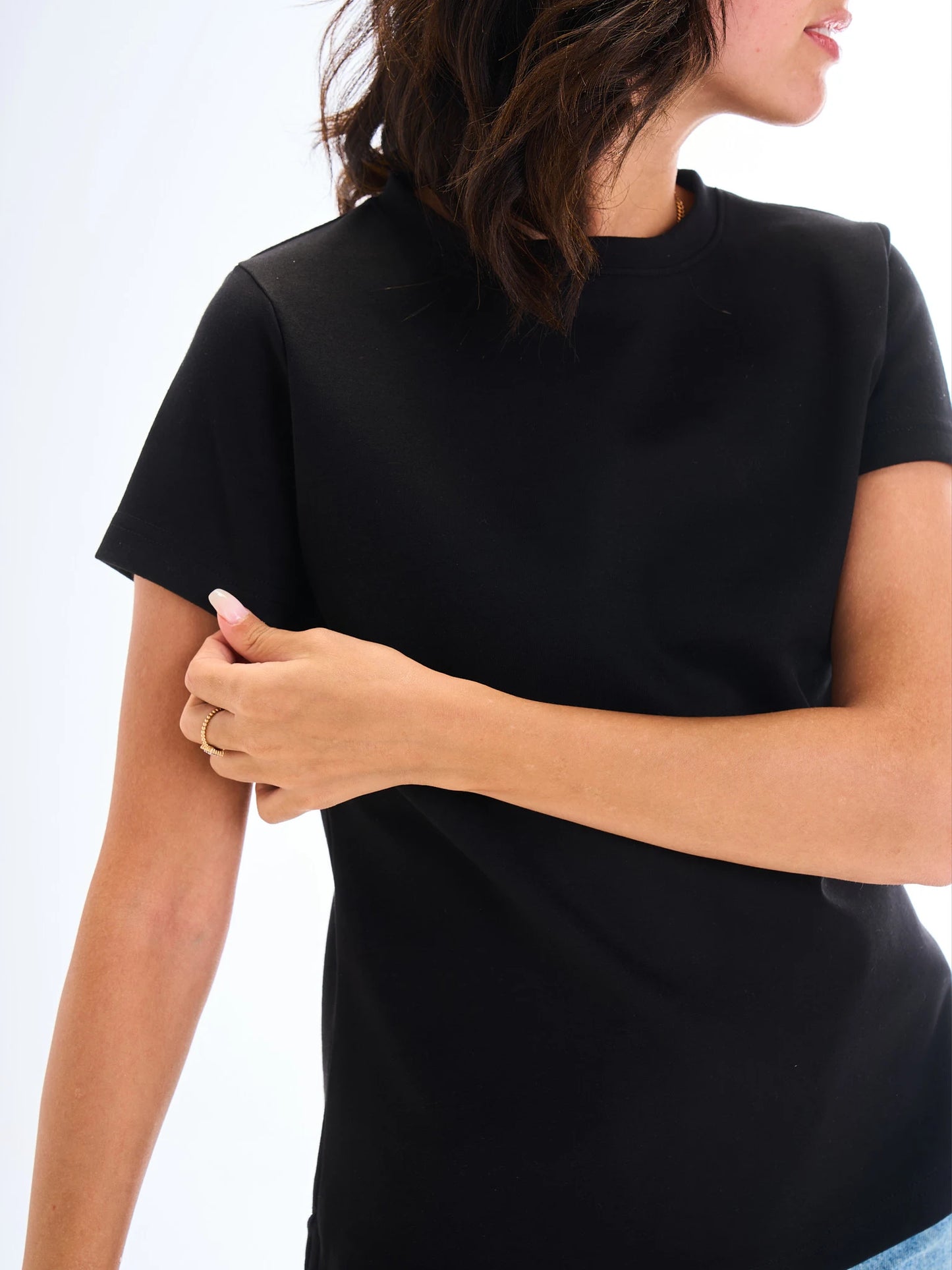 Regular Round Tee - Black