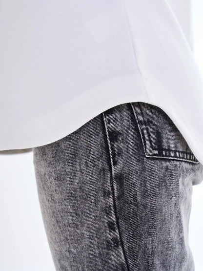 Regular V Tee - White